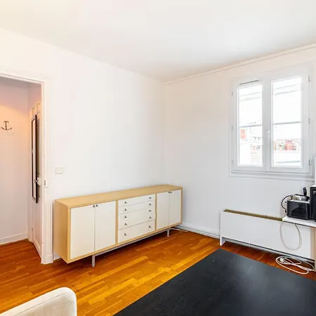 Guestready - Parisian Perch With Eiffel Tower View Apartment Paris