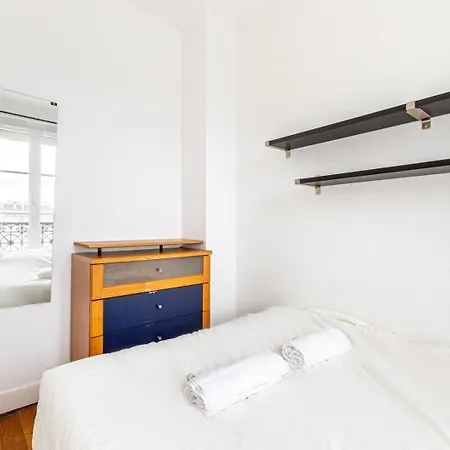 Appartamento Guestready - Parisian Perch With Eiffel Tower View Parigi