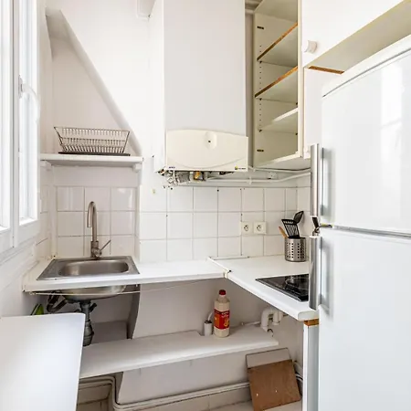 Appartamento Guestready - Parisian Perch With Eiffel Tower View Parigi